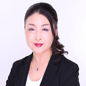井上 佳子
