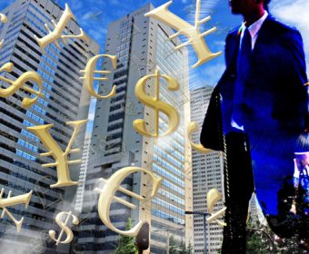 ドル安と外国株高、外国株式クラスがなかなか下がりませんが、為替についてはどう考えれば良いですか?