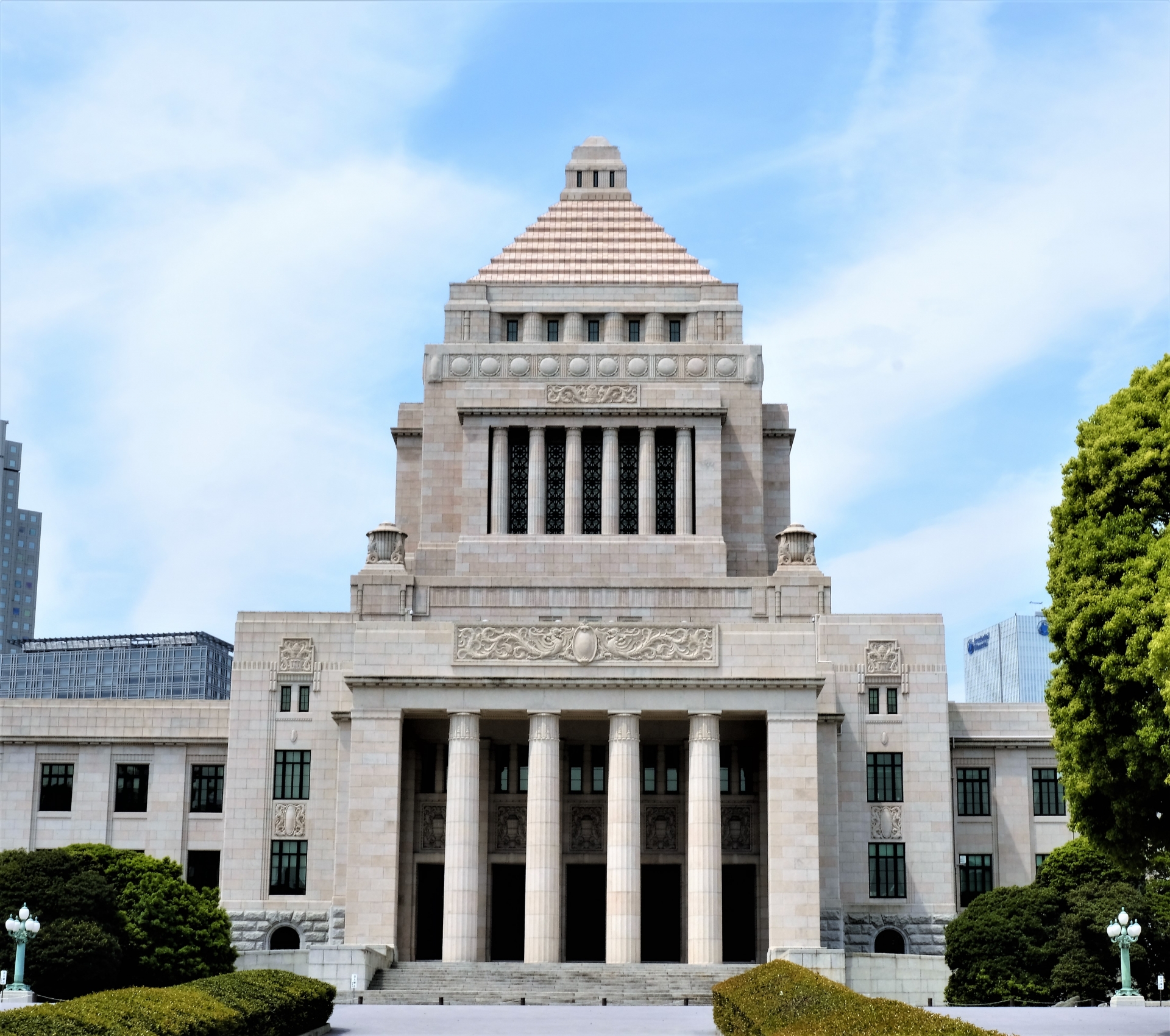 【建国記念の日】日本で最も安全な金融資産「日本国債」が再び注目される局面に！？